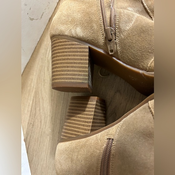 G. H. Bass Leather Suede Fringe Heeled Ankle Boot Tan Made in USA Size 6 Eve - Picture 8 of 15